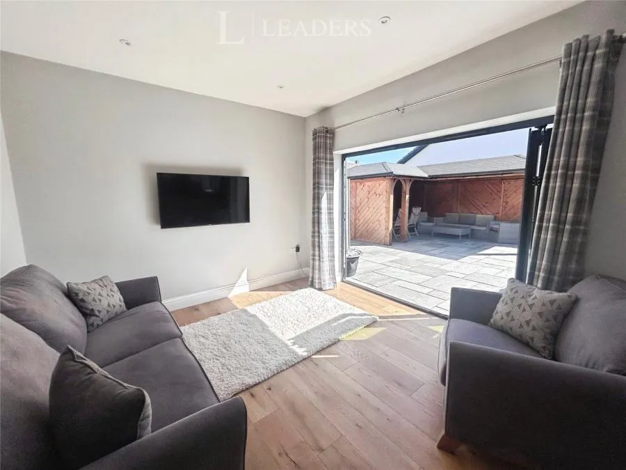 St. Annes Close, Emsworth, PO10, photo 13