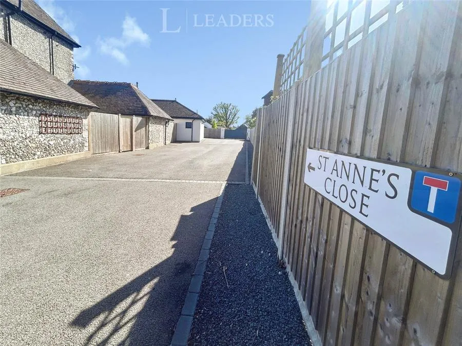 St. Annes Close, Emsworth, PO10, photo 19