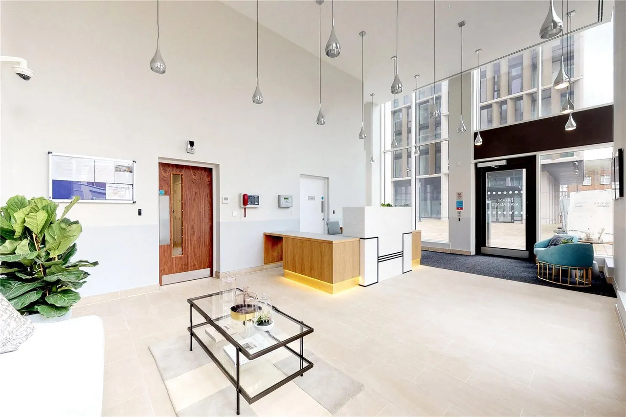 Perceval Square, London, HA1, photo 9