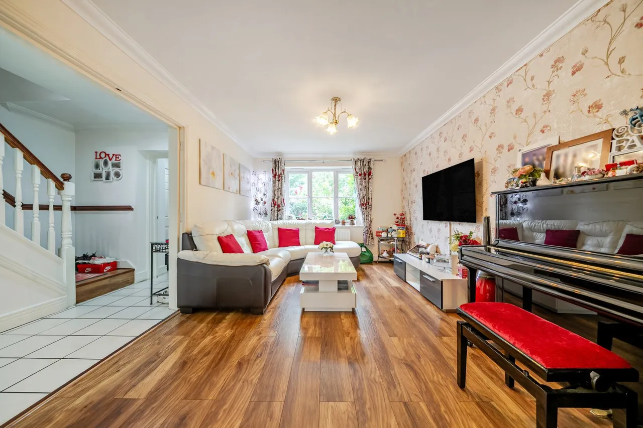 Pucknells Close, Kent, BR8, photo 2