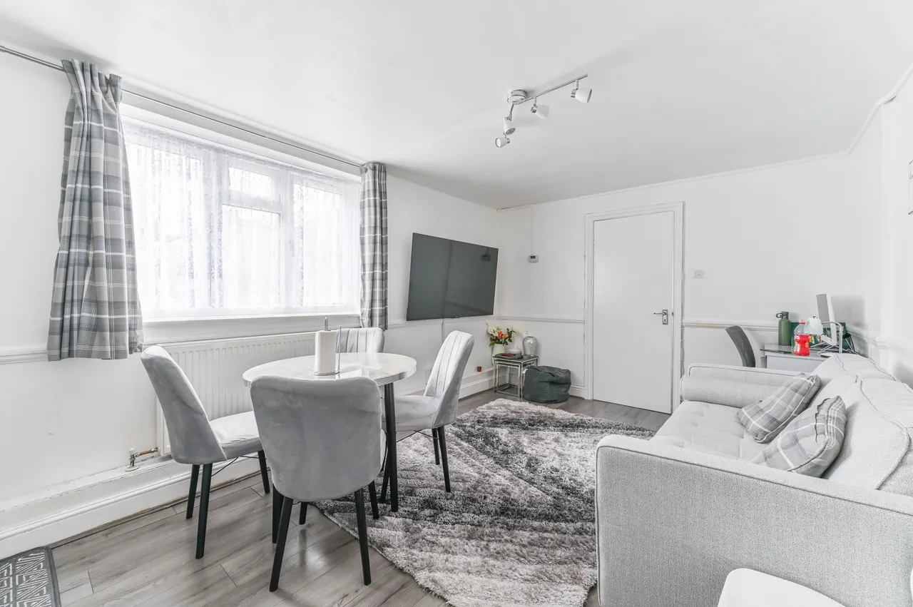 Flat 2, 31 Woodville Road, Thornton Heath, photo 3