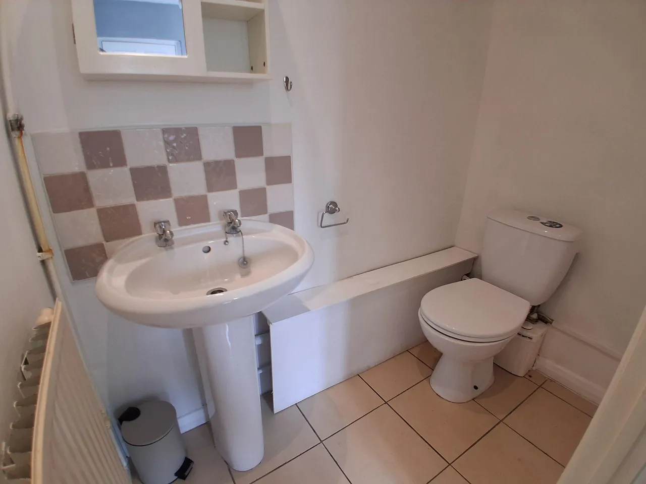Leicester Road, ME15, photo 5