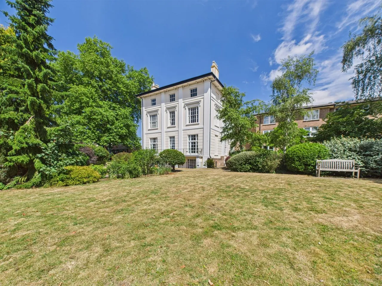 2 bed retirement property for sale, Pittville Circus Road, Cheltenham, GL52