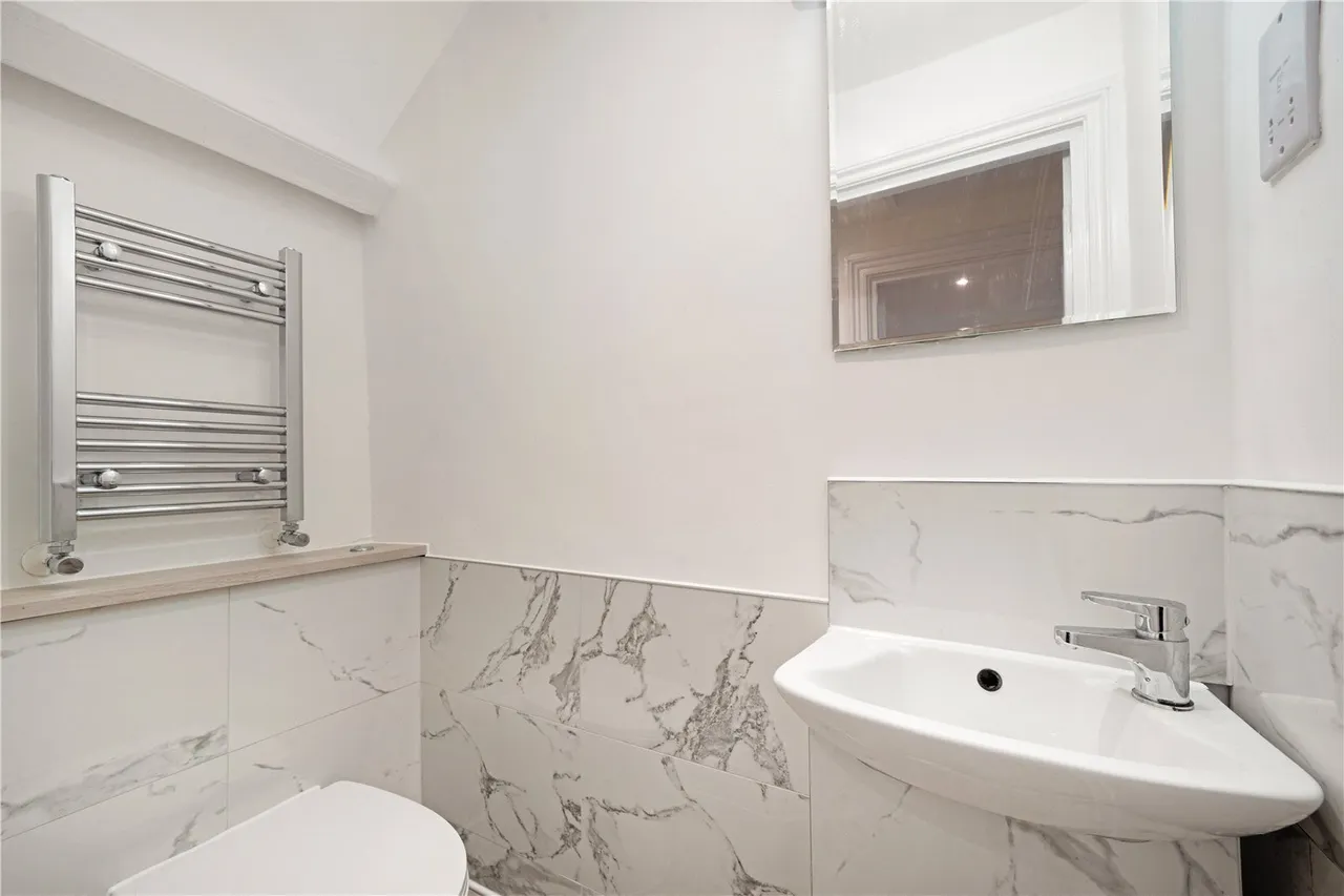 Cricklewood Lane, Willesden Green, NW2, photo 9