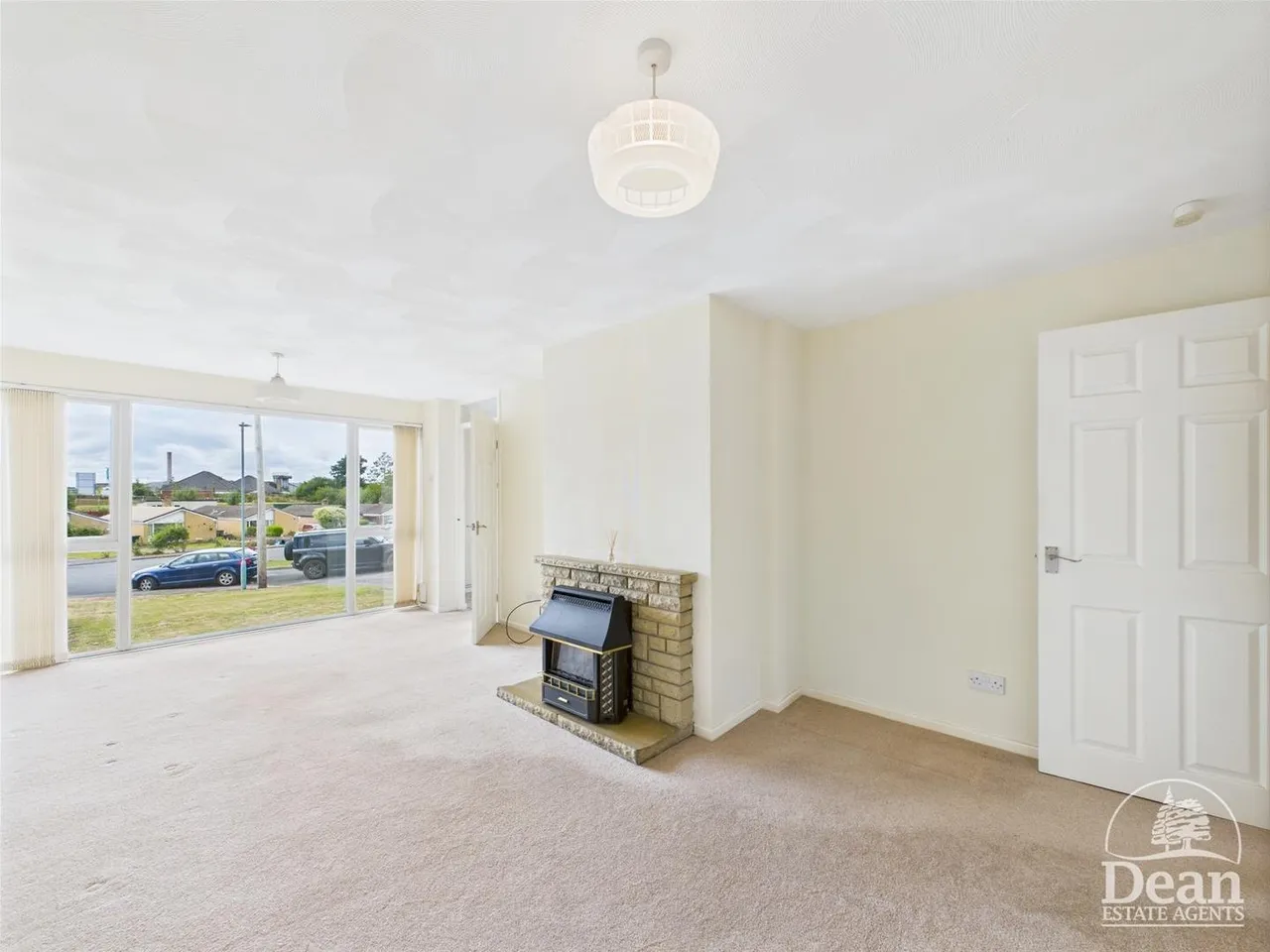 Lakeside Avenue, Lydney, photo 3