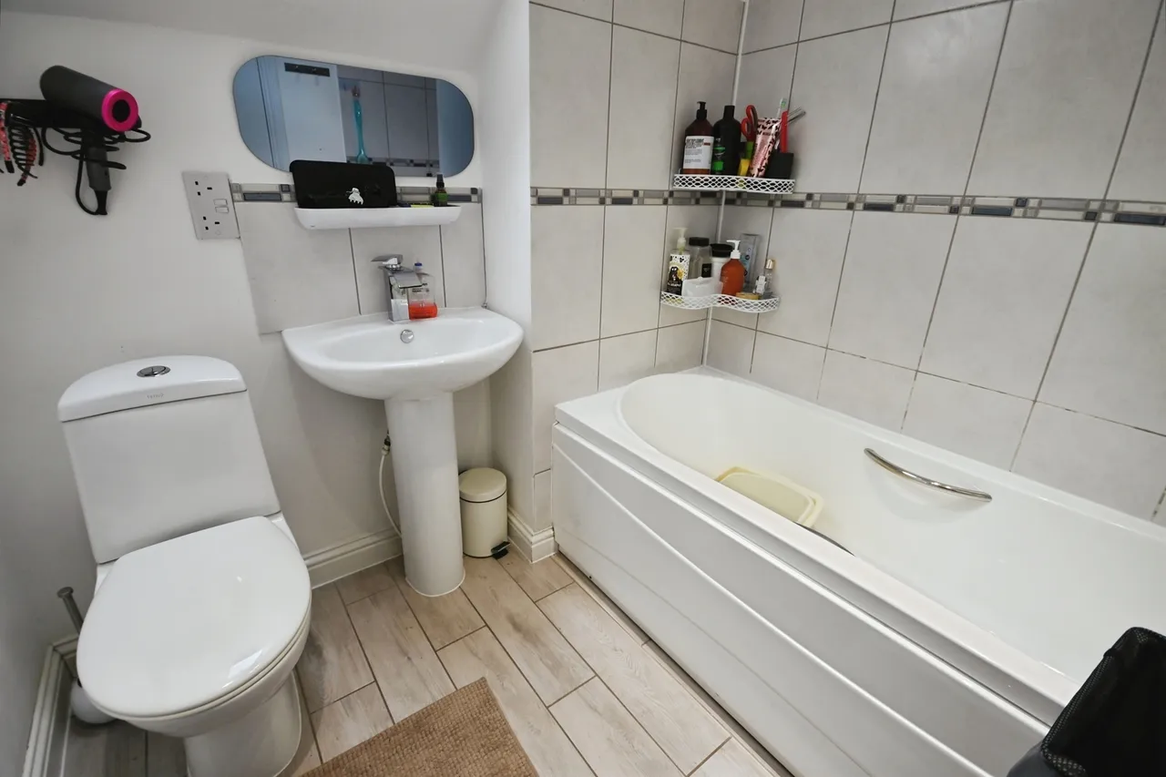 Merevale Drive, Eye, PE6, photo 15