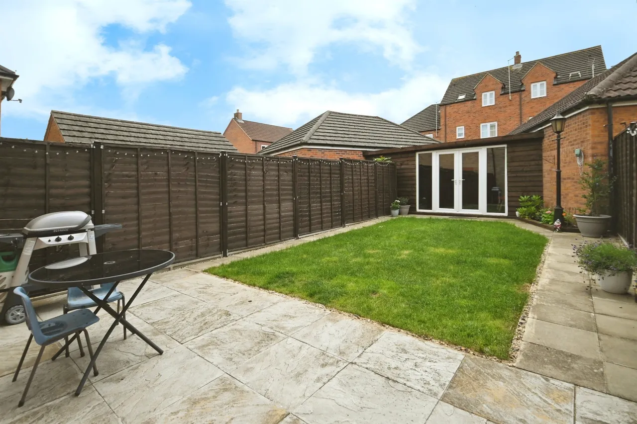 Merevale Drive, Eye, PE6, photo 17
