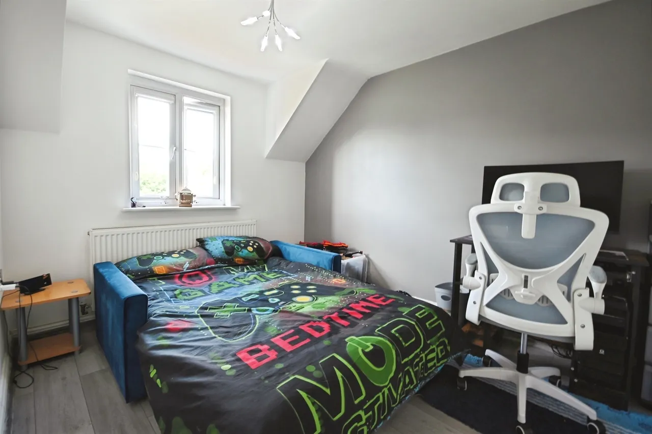 Merevale Drive, Eye, PE6, photo 12