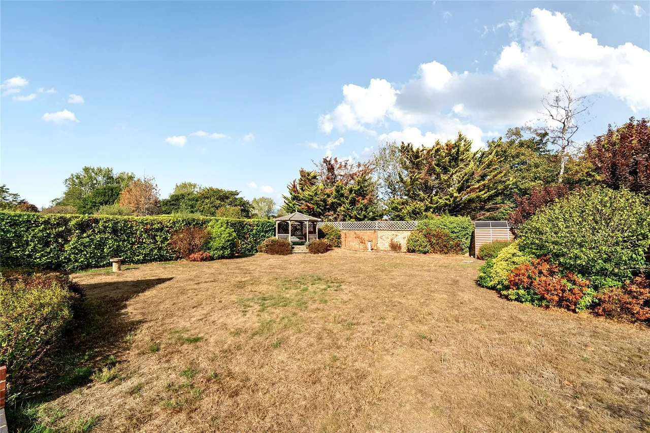 Send Marsh Road, Ripley, GU23, photo 15