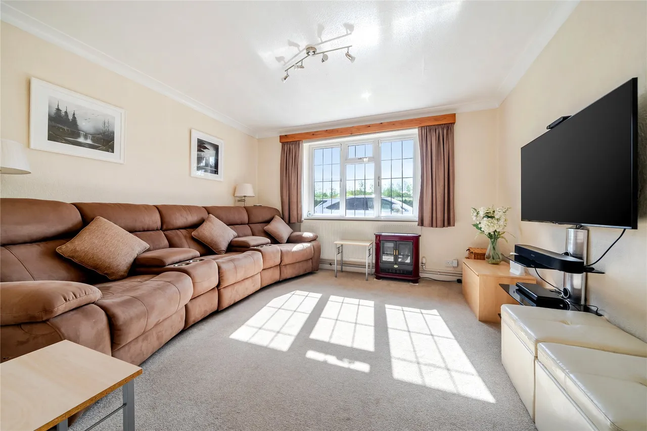 Send Marsh Road, Ripley, GU23, photo 6
