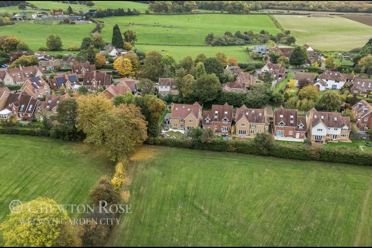 Sevenacres, Welwyn, photo 28
