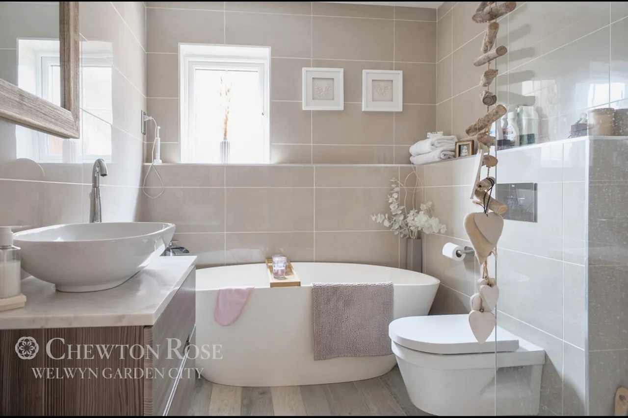 Sevenacres, Welwyn, photo 23