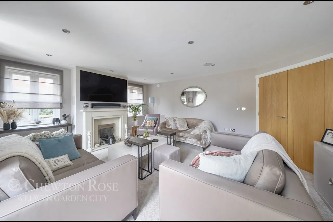 Sevenacres, Welwyn, photo 5
