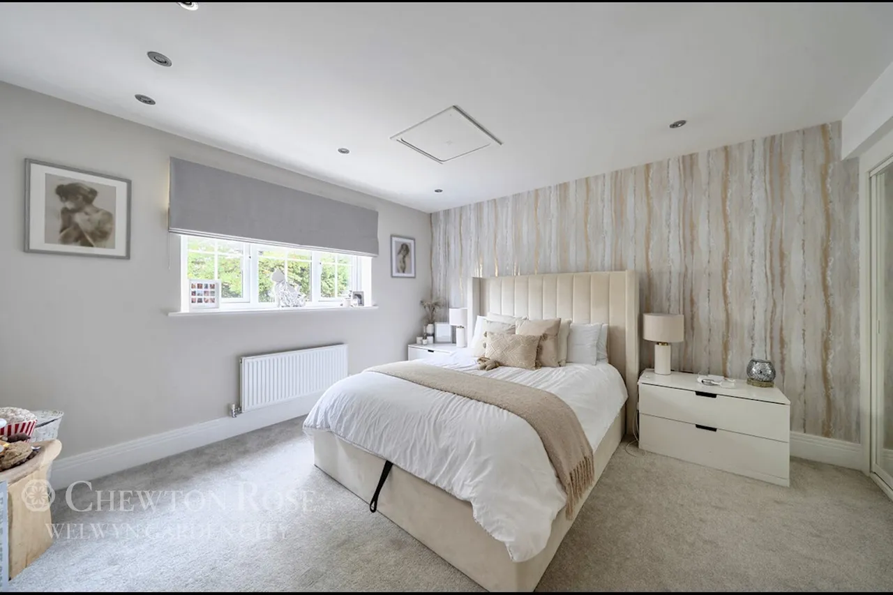 Sevenacres, Welwyn, photo 18