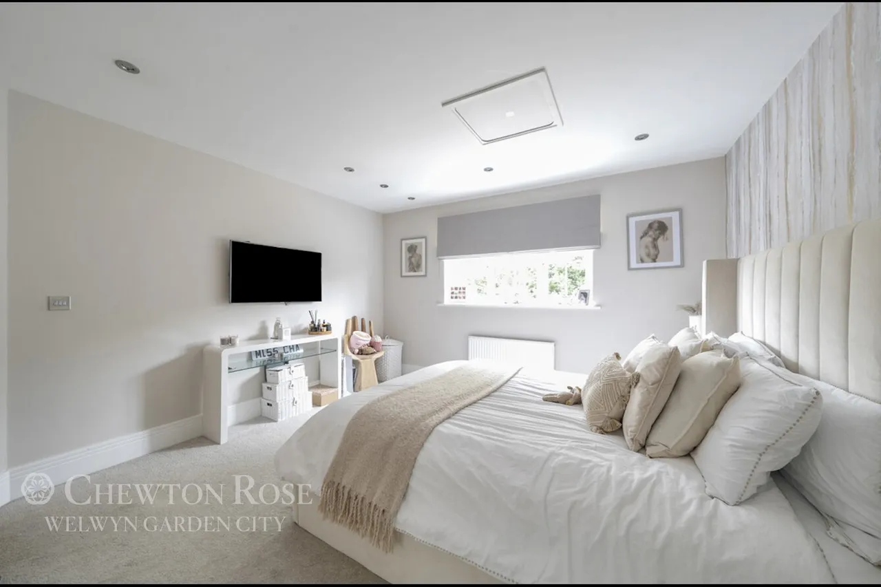 Sevenacres, Welwyn, photo 19