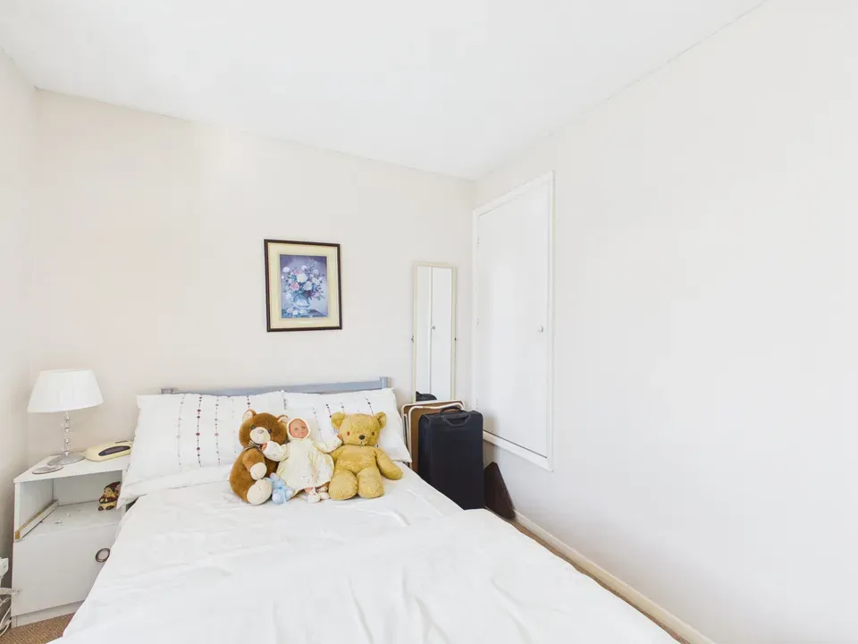 Owlscastle Close, Horsham, photo 13