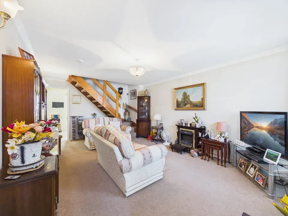 Owlscastle Close, Horsham, photo 8