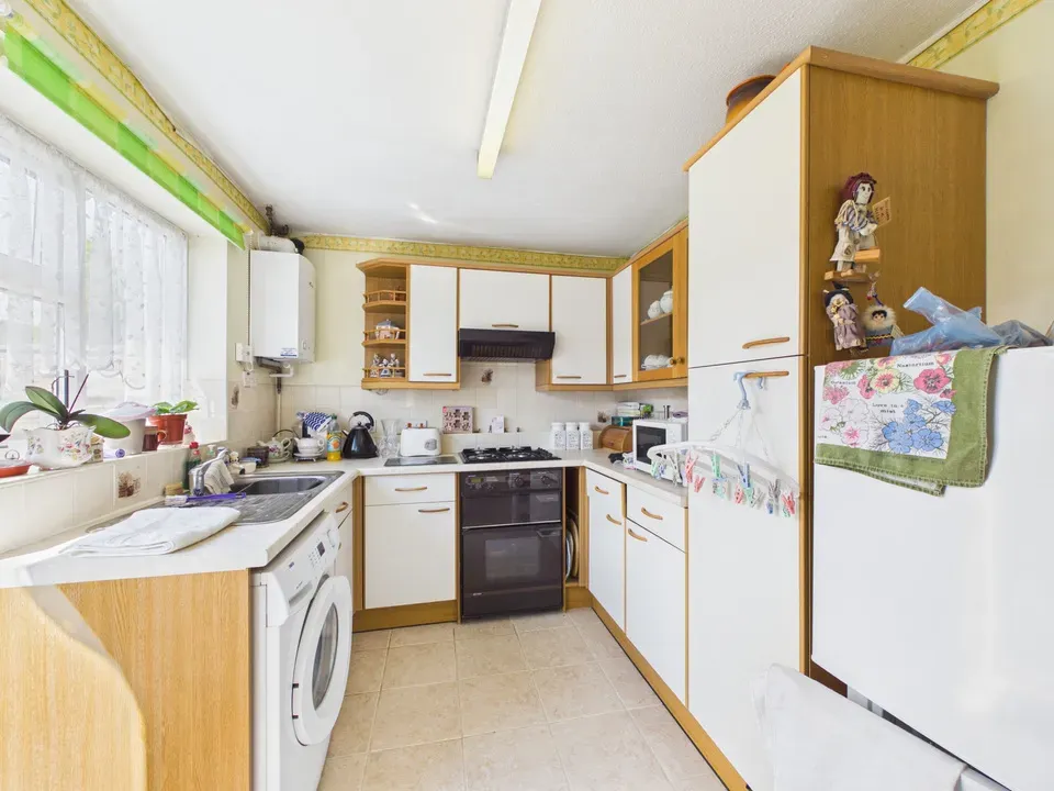 Owlscastle Close, Horsham, photo 3