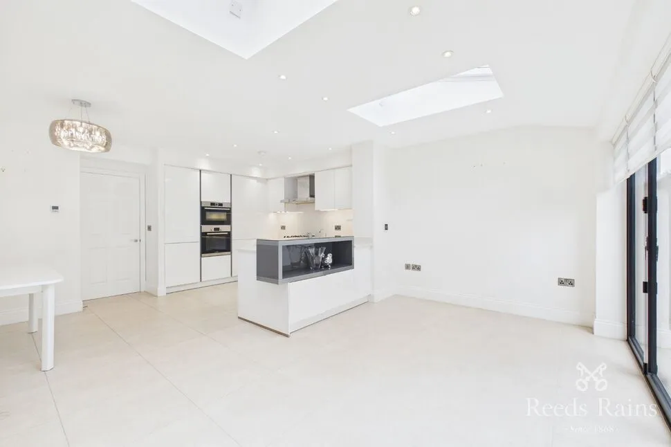 Hazelmere Gardens, Sale, M33, photo 13
