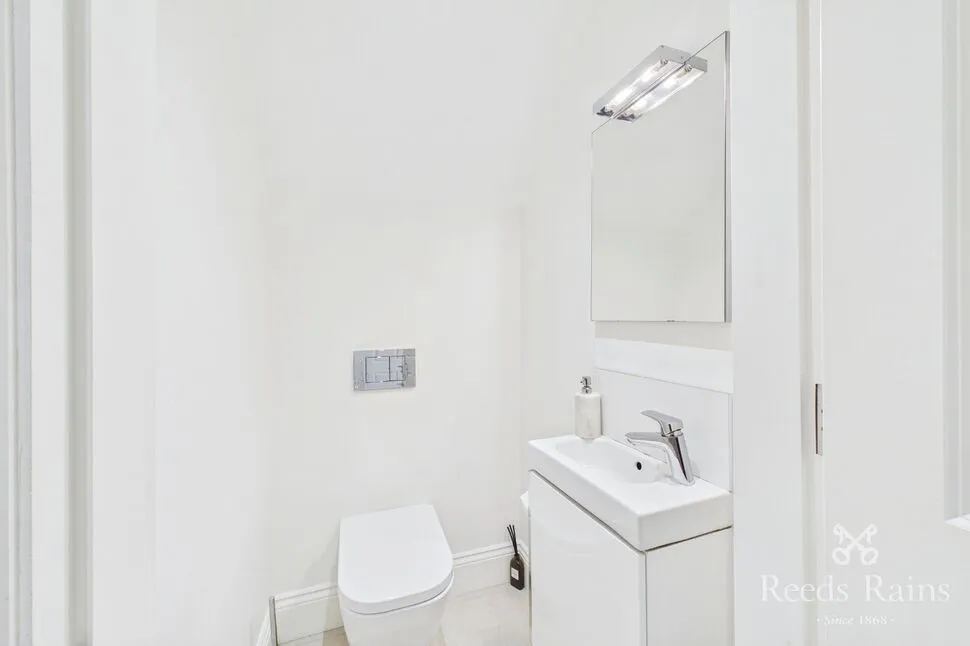 Hazelmere Gardens, Sale, M33, photo 10