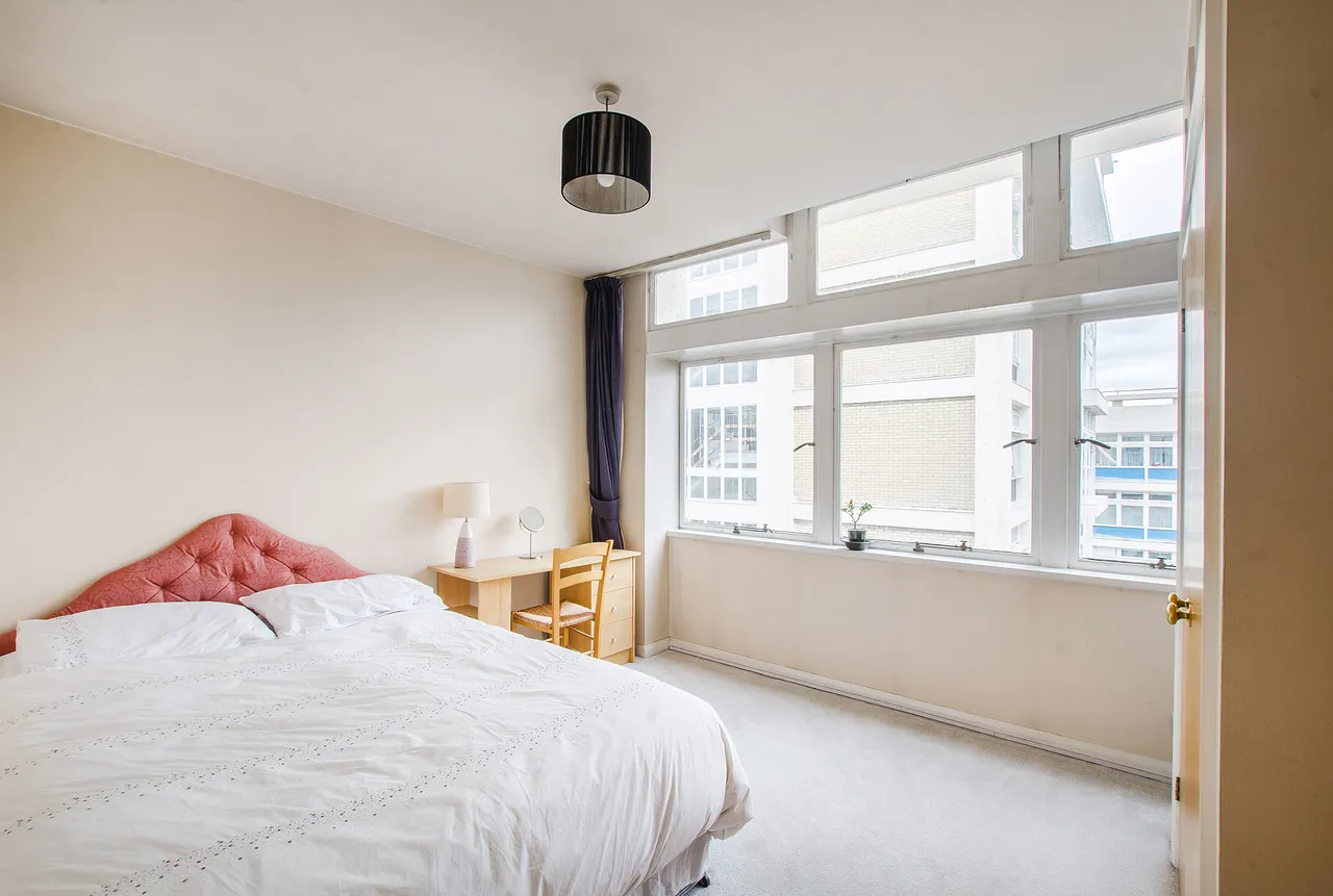 Apartment 224, Metro Central Heights, 119 Newington Causeway, London, photo 4