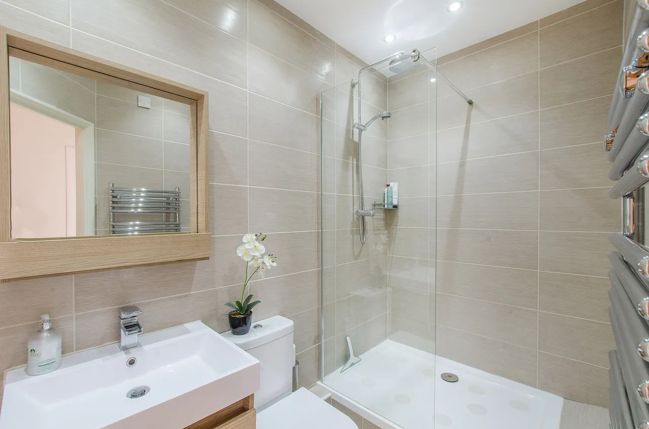 Apartment 224, Metro Central Heights, 119 Newington Causeway, London, photo 11