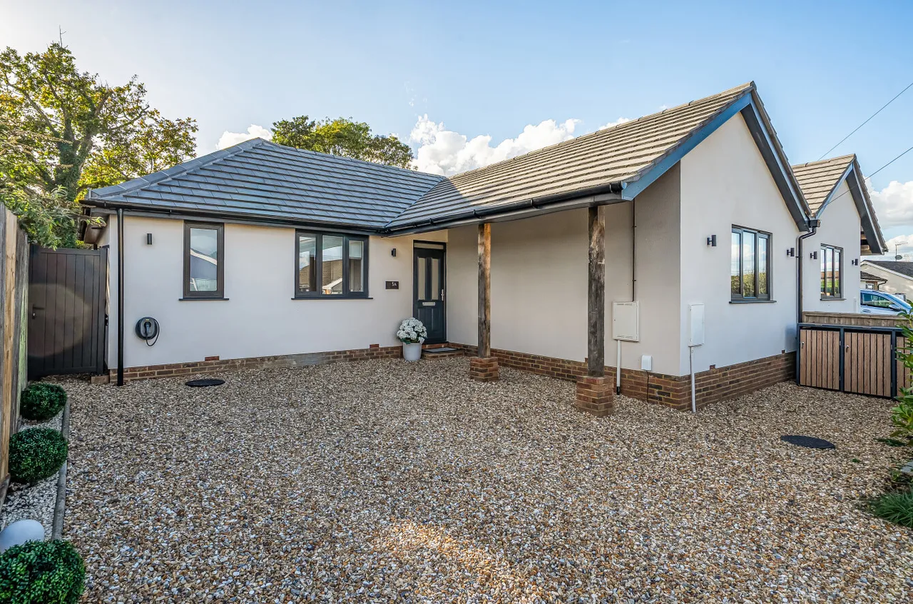 Willow Drive, Normandy, GU3, photo 13
