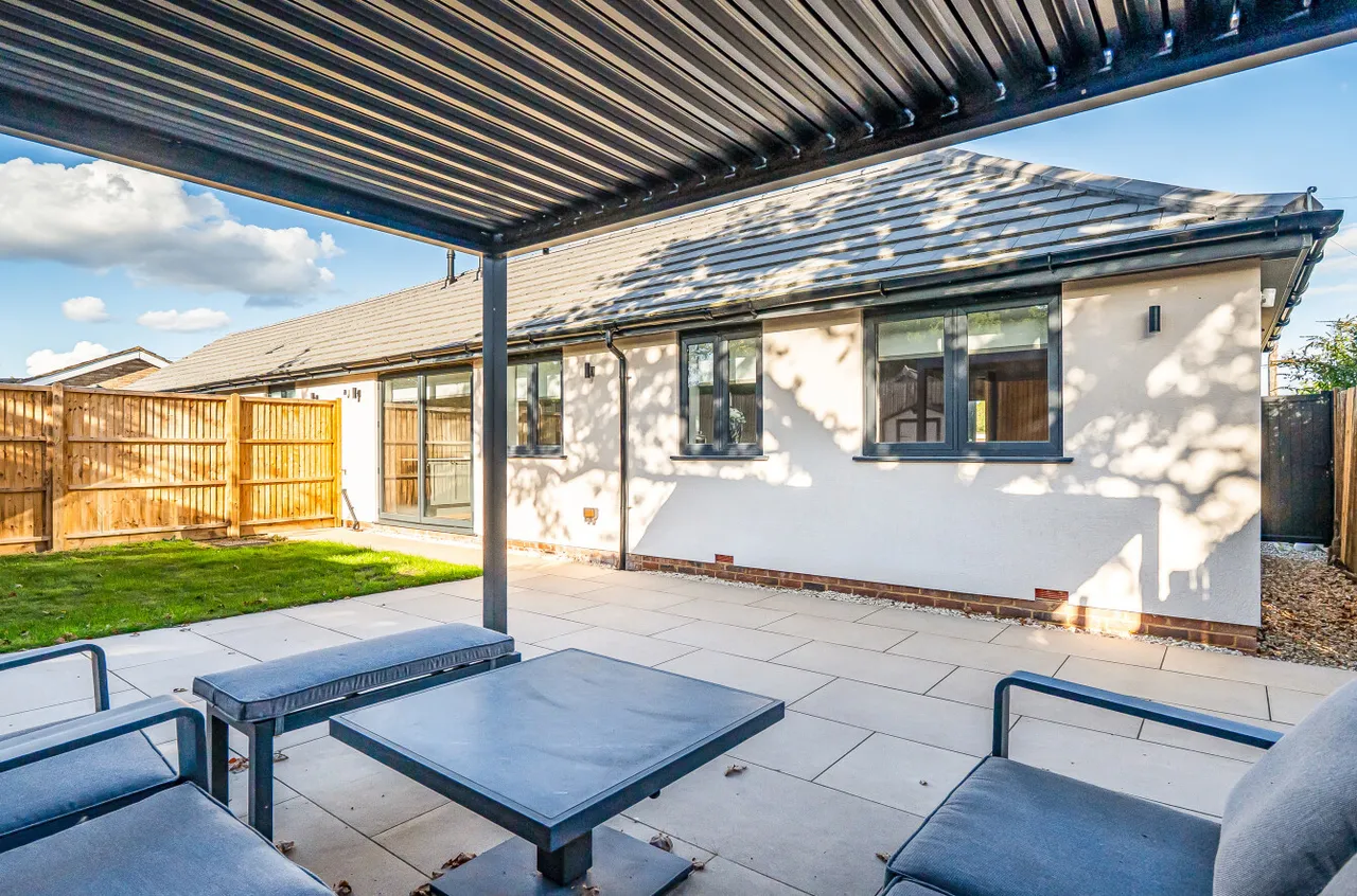 Willow Drive, Normandy, GU3, photo 12