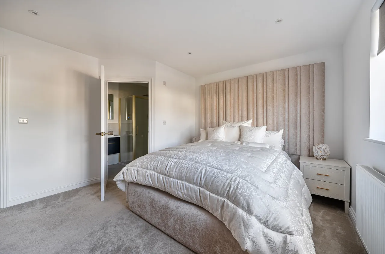 Willow Drive, Normandy, GU3, photo 16