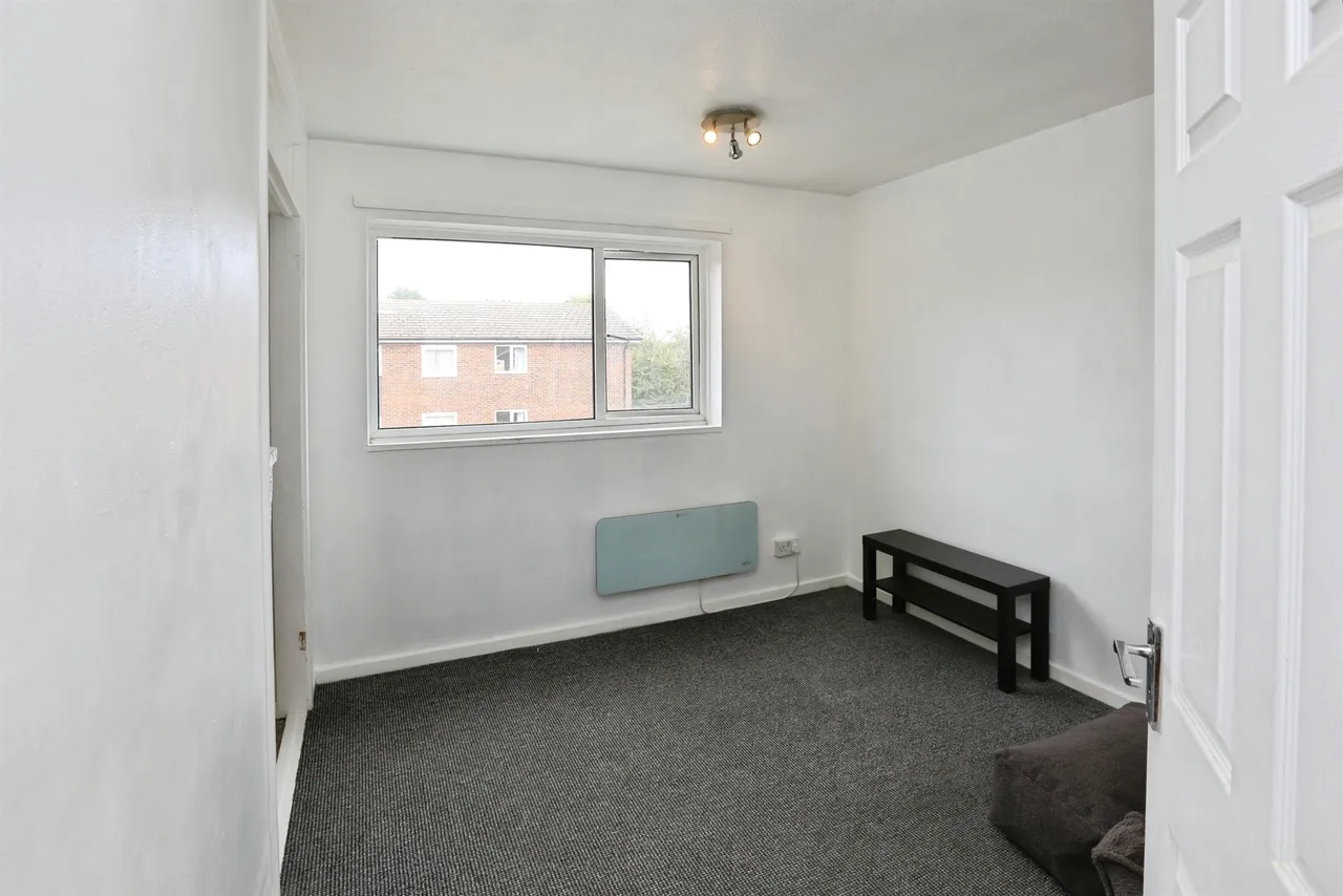 Homer Close, Gosport, photo 9