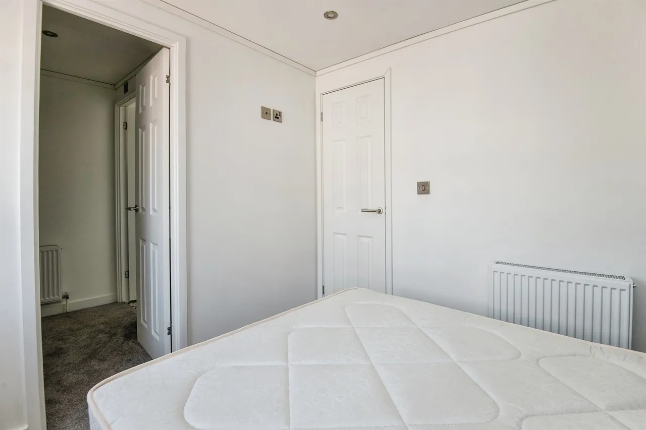 Rydon Lane, Exeter, EX2, photo 11