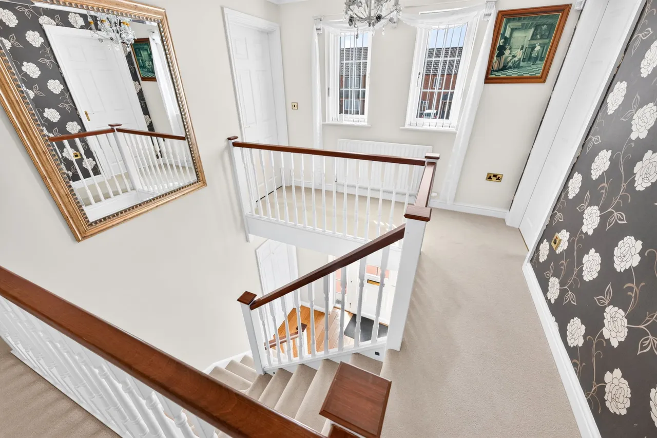 Steeple View, March, PE15, photo 34