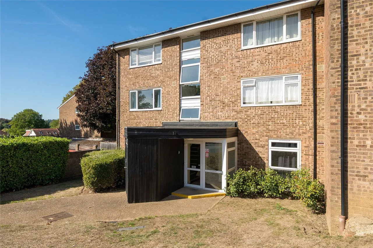 1 bed flat for sale, Dyke Drive, Orpington, BR5