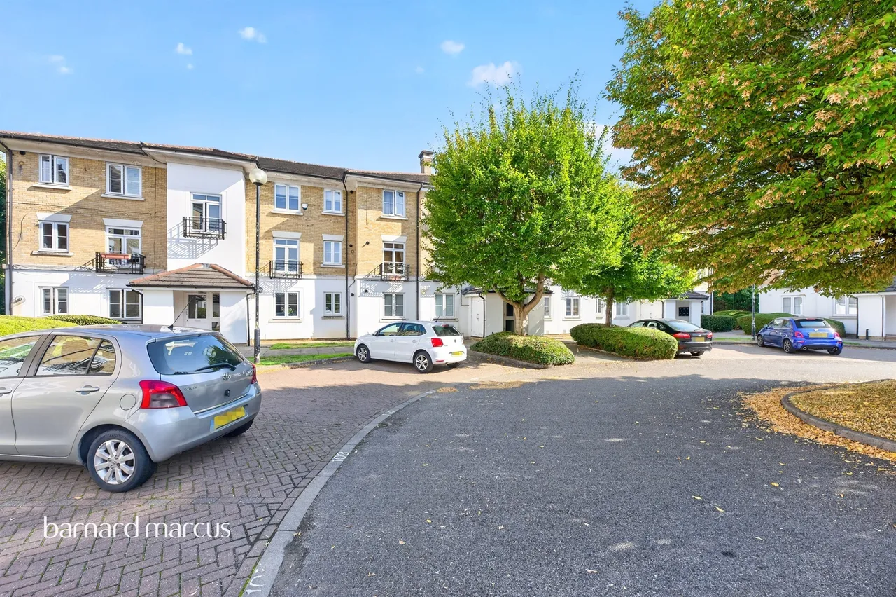 Kingswood Drive, Sutton, SM2, photo 9