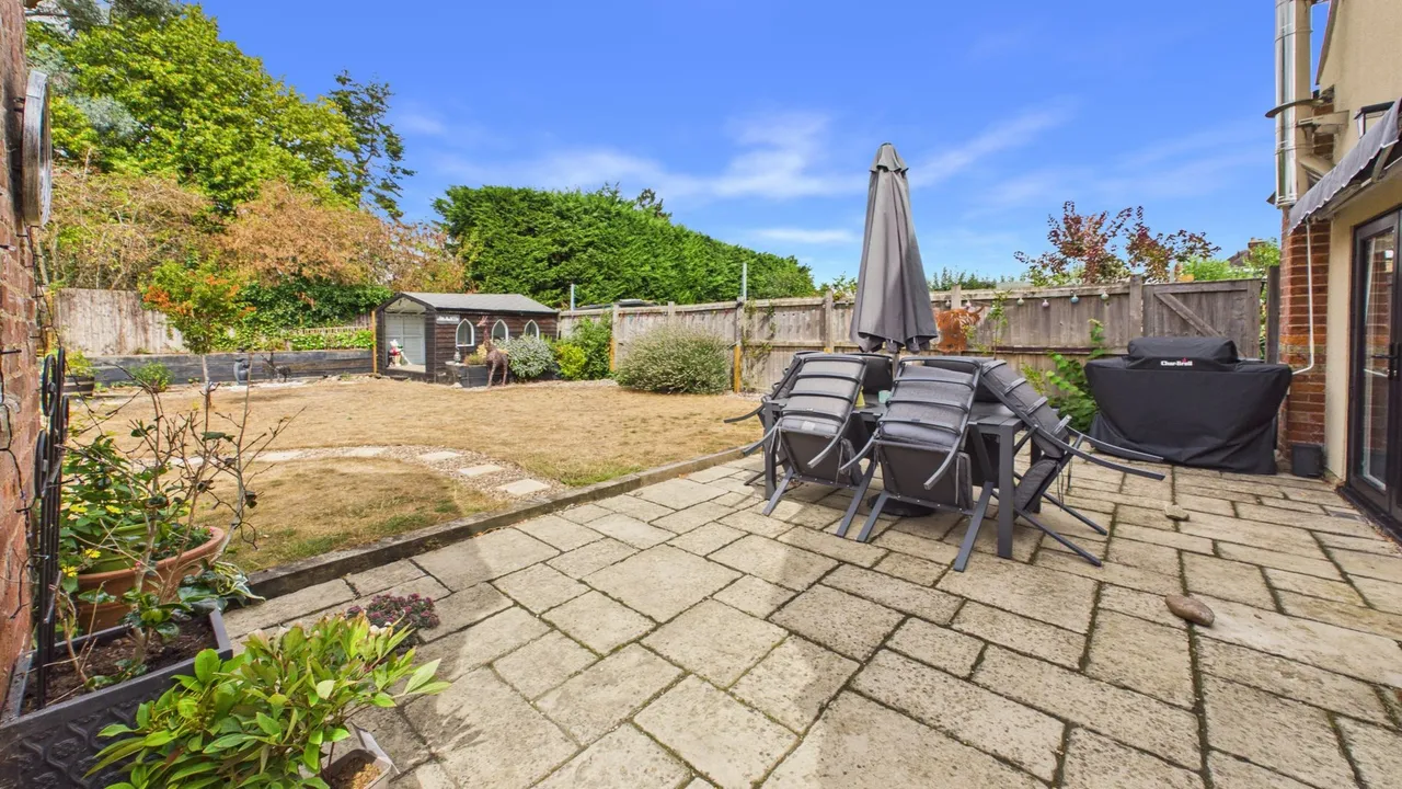 West End, LANGTOFT, Market Deeping, PE6, photo 34