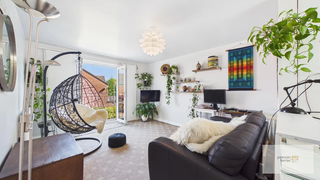 2 bed purpose built for sale — Valley Mill Lane, Bury, BL9 9BY
