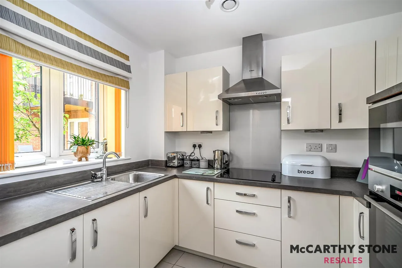 High View, Bedford, MK41, photo 8