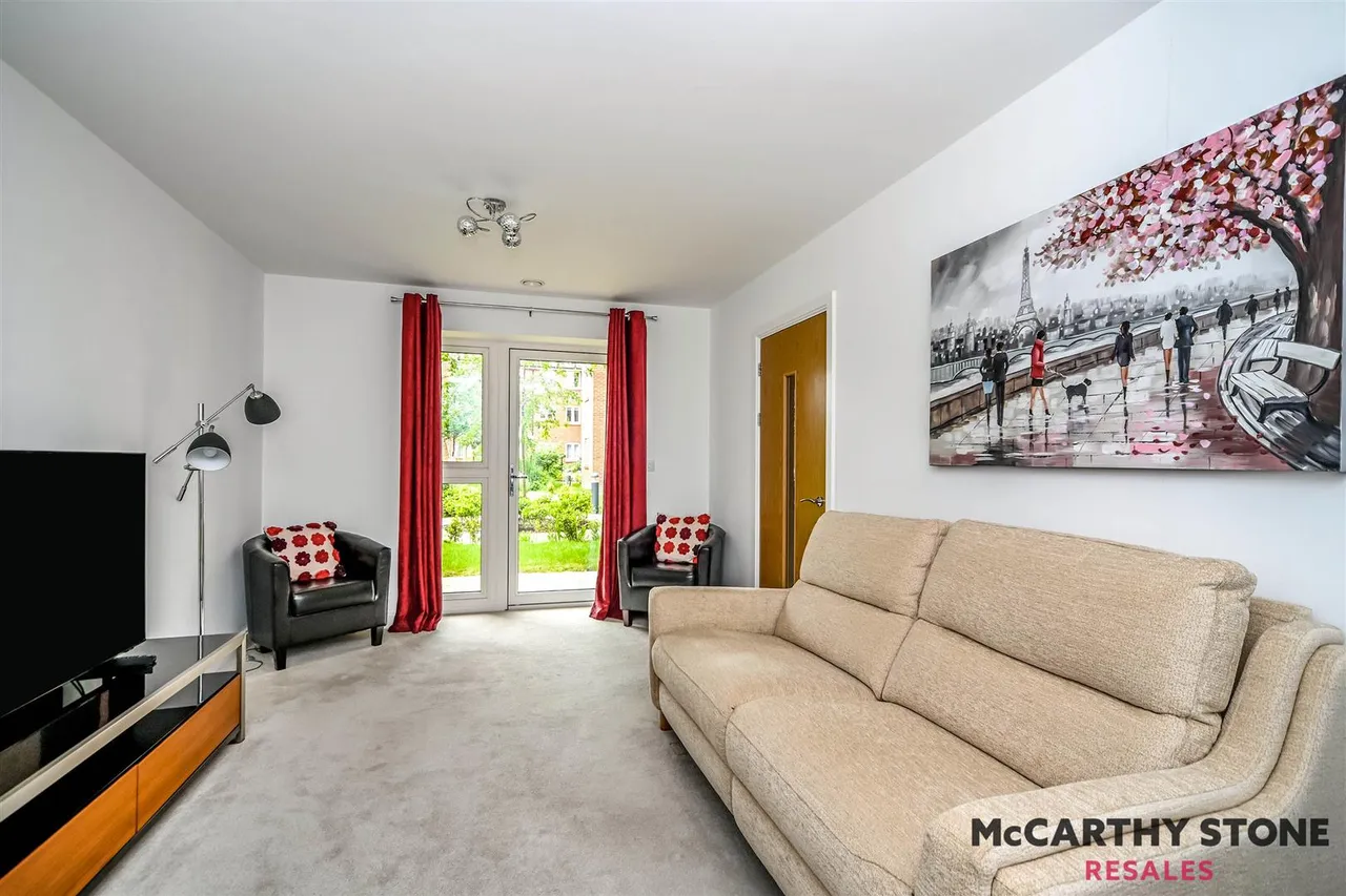 High View, Bedford, MK41, photo 3