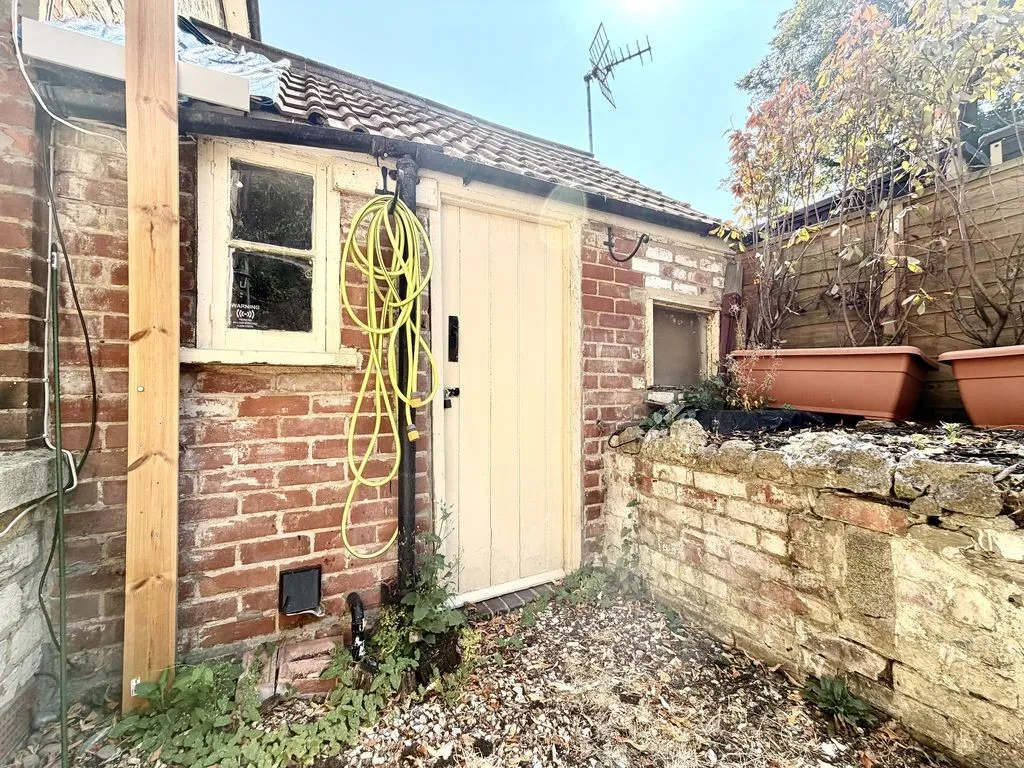 Curzon Street, Calne, photo 11