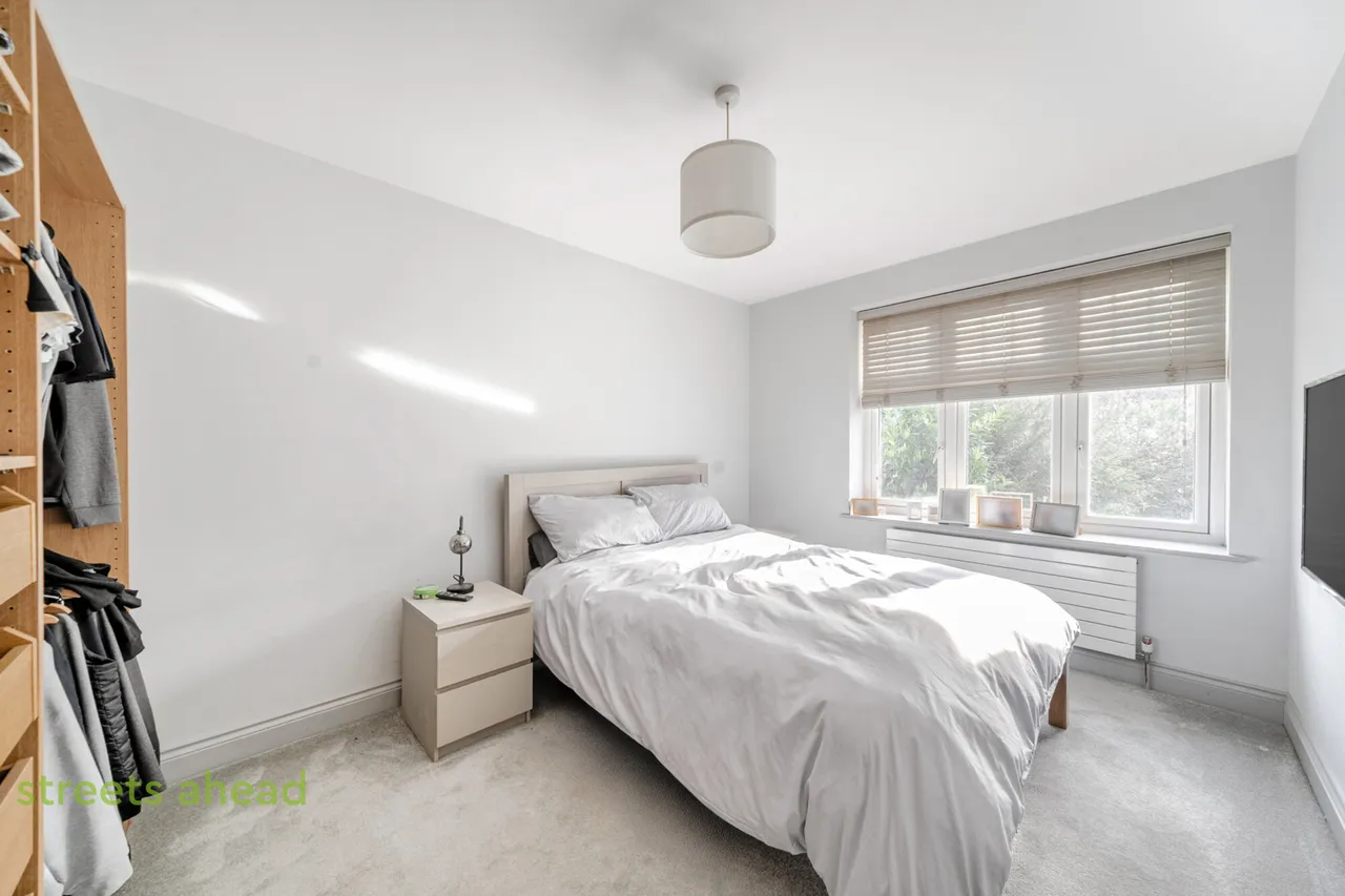 Woodcote Valley Road, Purley, CR8, photo 9