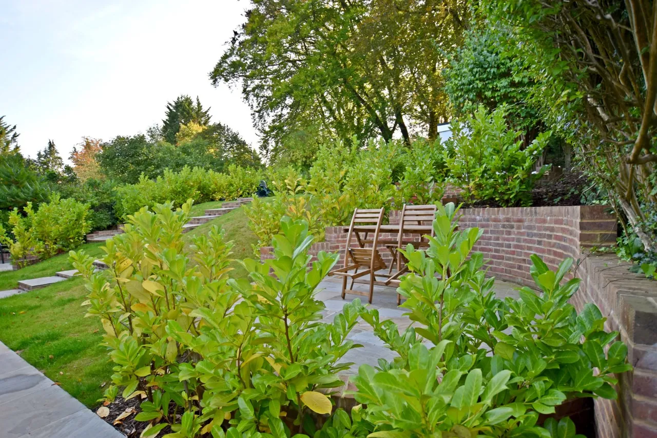 Woodcote Valley Road, Purley, CR8, photo 13