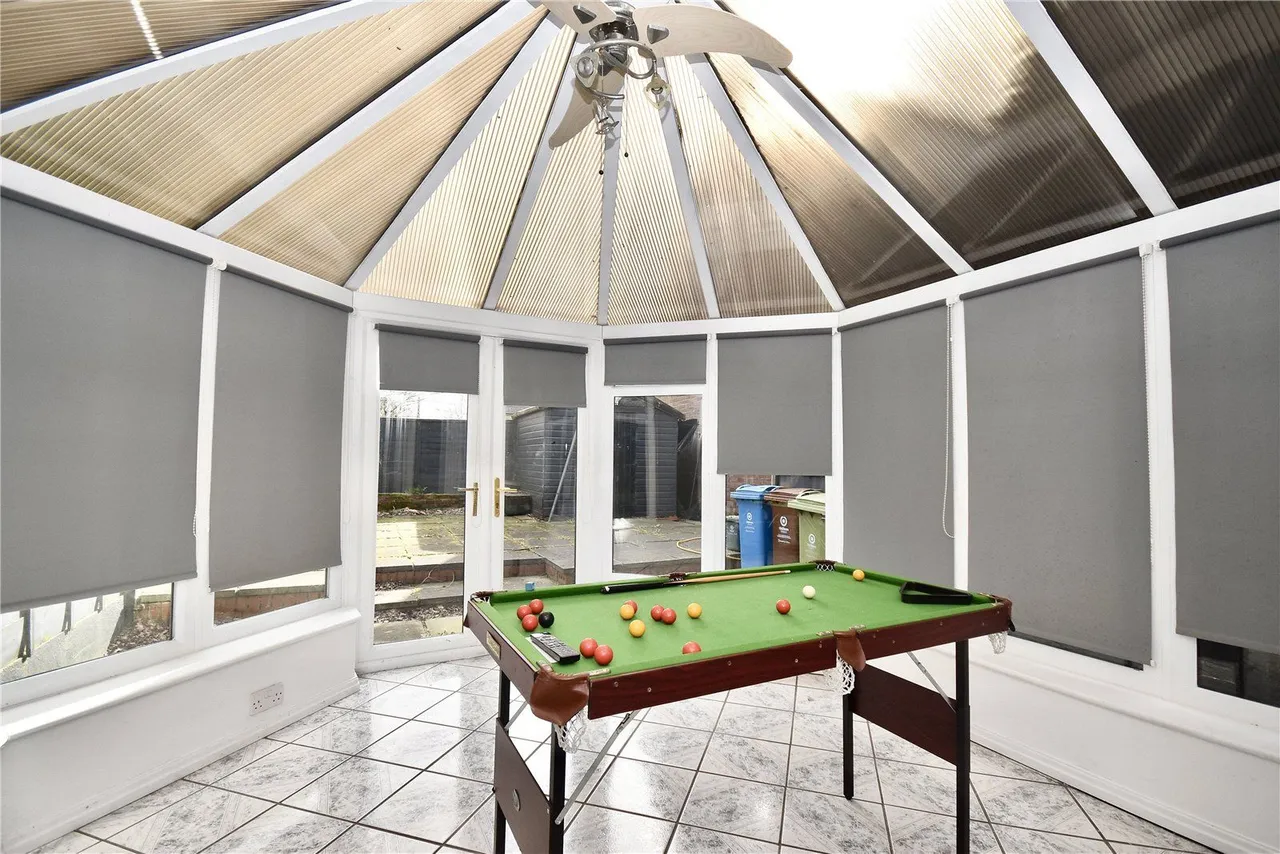 Middleton Road, Royton, OL2, photo 8