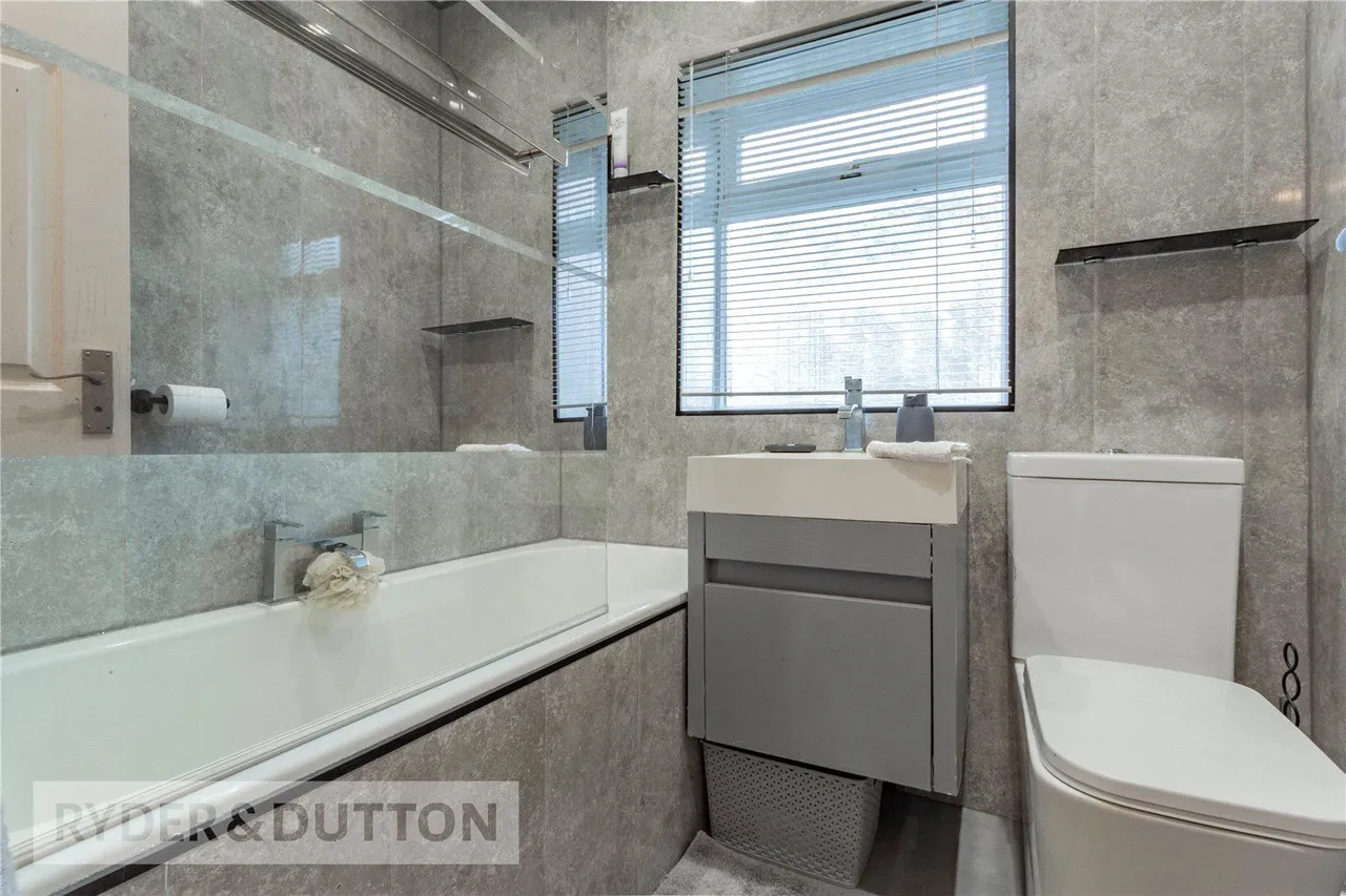 Middleton Road, Royton, OL2, photo 11