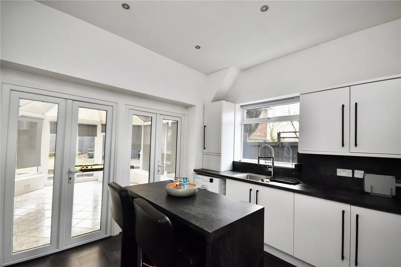 Middleton Road, Royton, OL2, photo 4