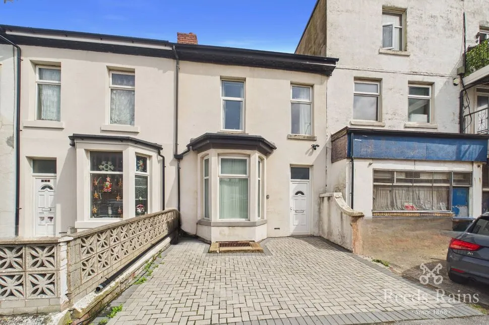4 bed house for sale — Buchanan Street, Blackpool, Lancashire, FY1