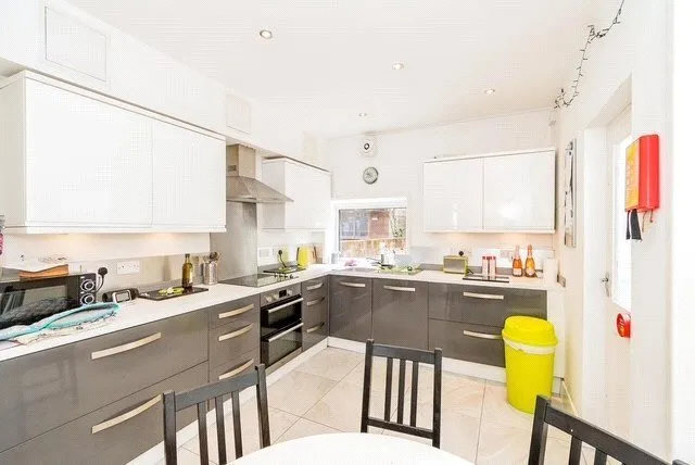 Thackeray Road, Portswood, SO17, photo 2