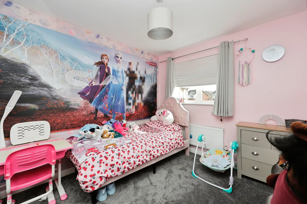 Pitmedden Road, Dunfermline, KY11, photo 13