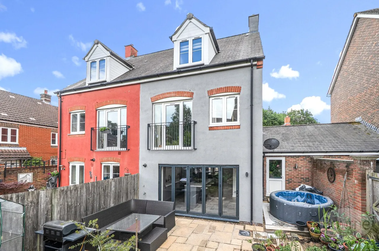 Hanbury Square, Petersfield, GU31, photo 10