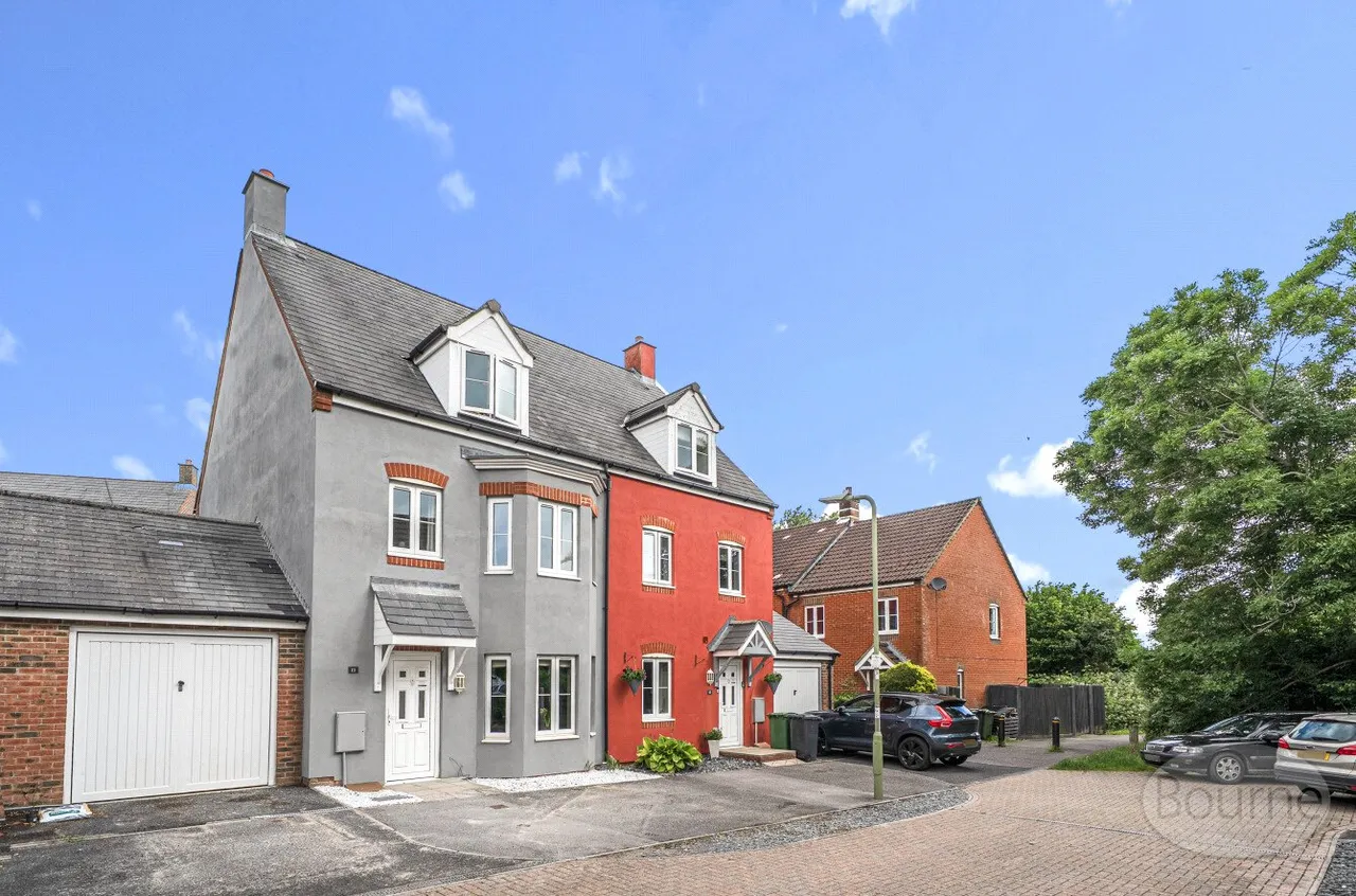Hanbury Square, Petersfield, GU31, photo 22