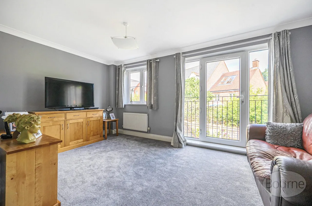 Hanbury Square, Petersfield, GU31, photo 2